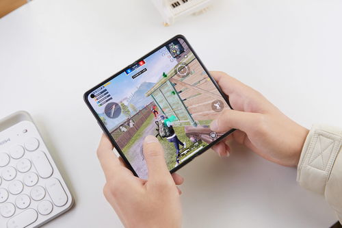 折叠屏手机玩游戏怎么样？OPPO新机展现软件适配实力，谁用谁知道